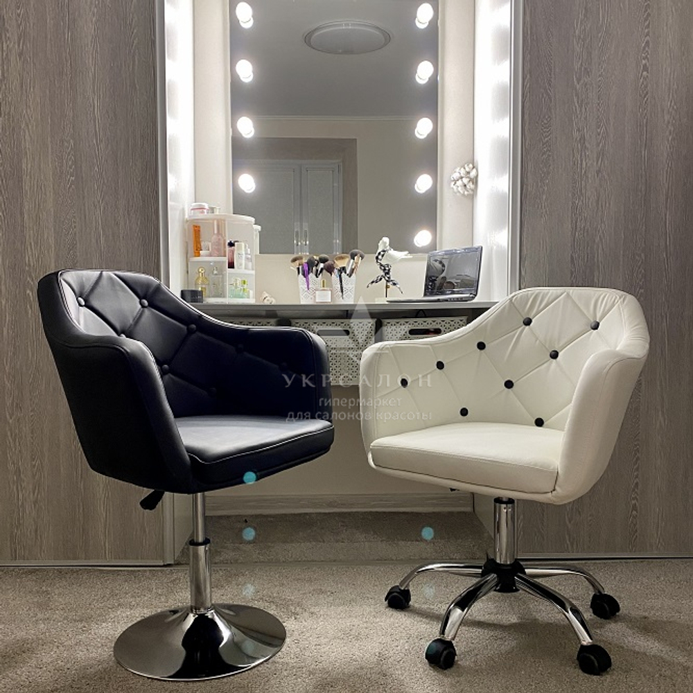 Стульчик мастера  Leganza на диске