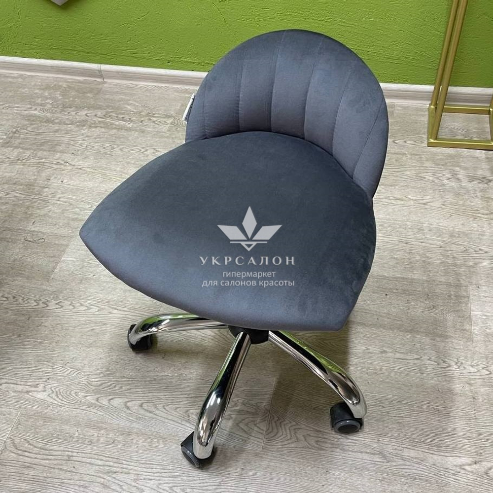 Педикюрне крісло Tertio зі стільчиком для педикюру Rior