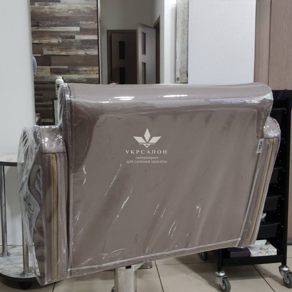 Захисний чохол для перукарського крісла Sorento