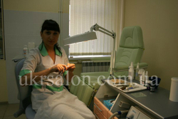 Педикюрно-косметологическое кресло FUT-PROFI-1