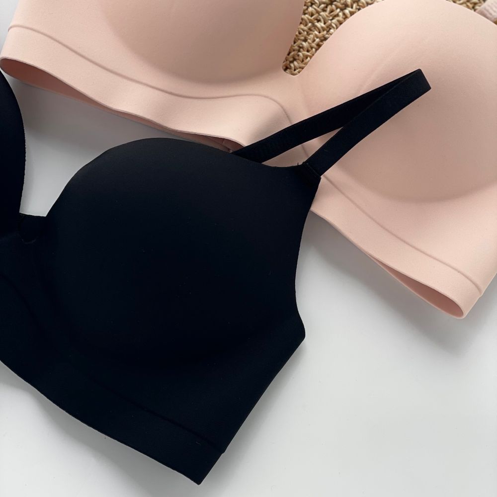 Безшовний бюстгальтер