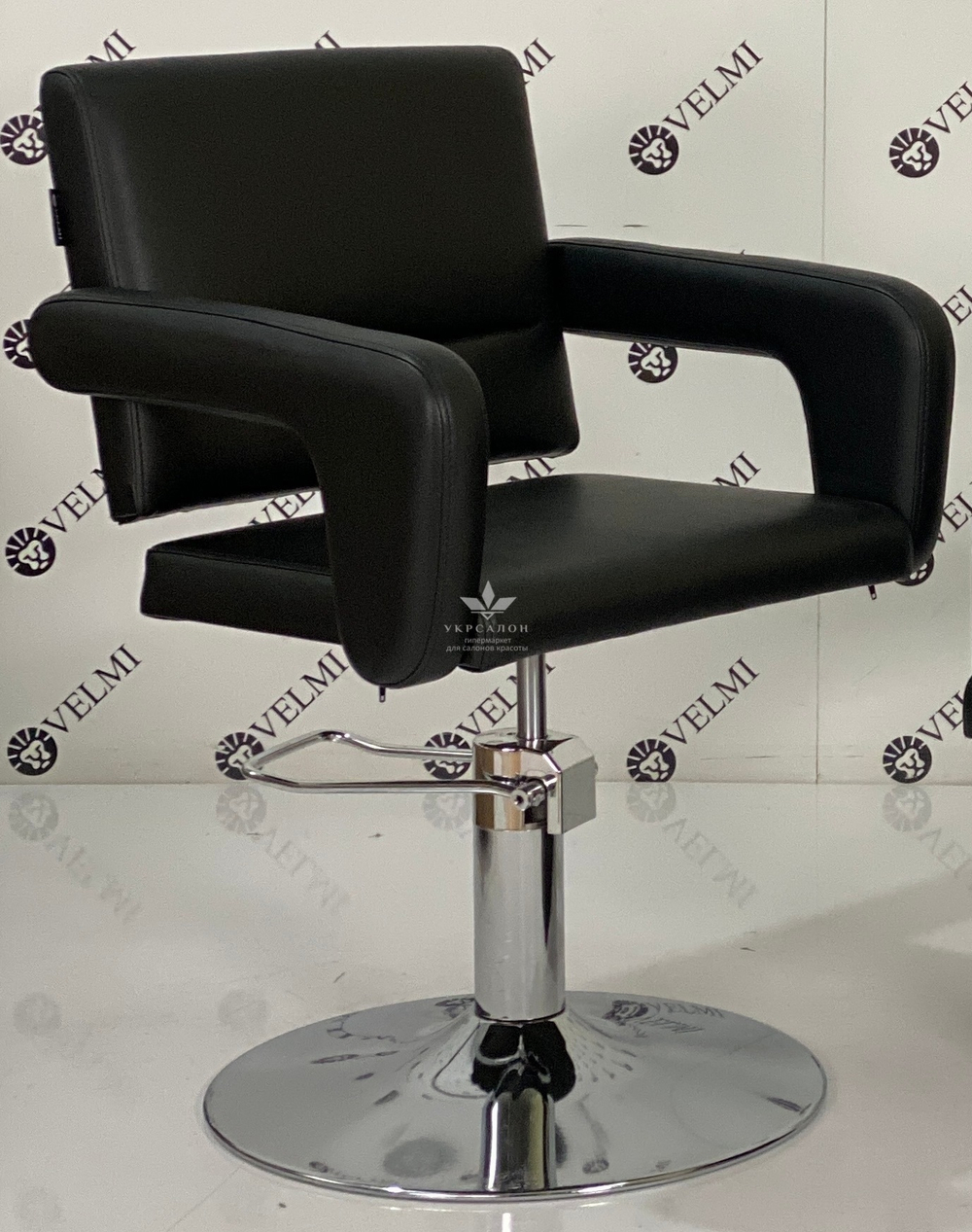 Комплект перукарських меблів Flamingo на диску