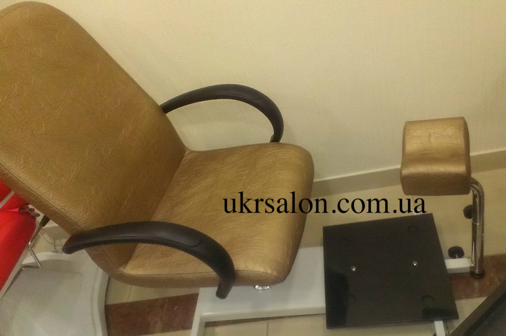 Педикюрное крісло на гідравліці ZD-900
