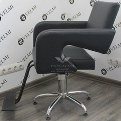 Перукарське крісло Tori