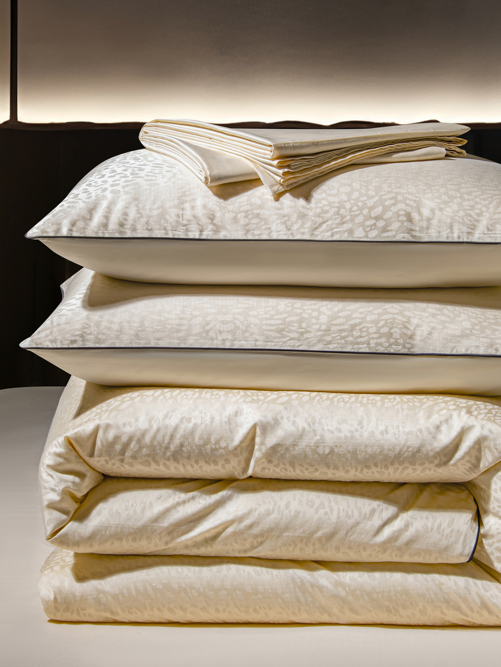 Комплект постельного белья Сатин-Жаккард Тессоро MT006