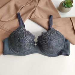 Бюстгальтер с ажурной чашкой