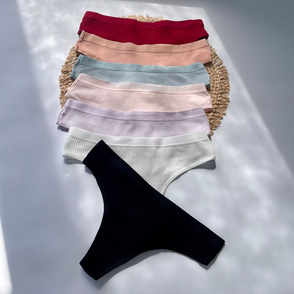 Стрінги в рубчик на повсякдення