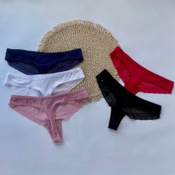 Стрінги з вставкою сіточки