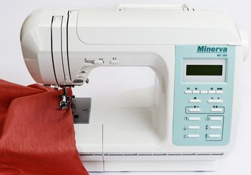 Швейна машина MINERVA MC200