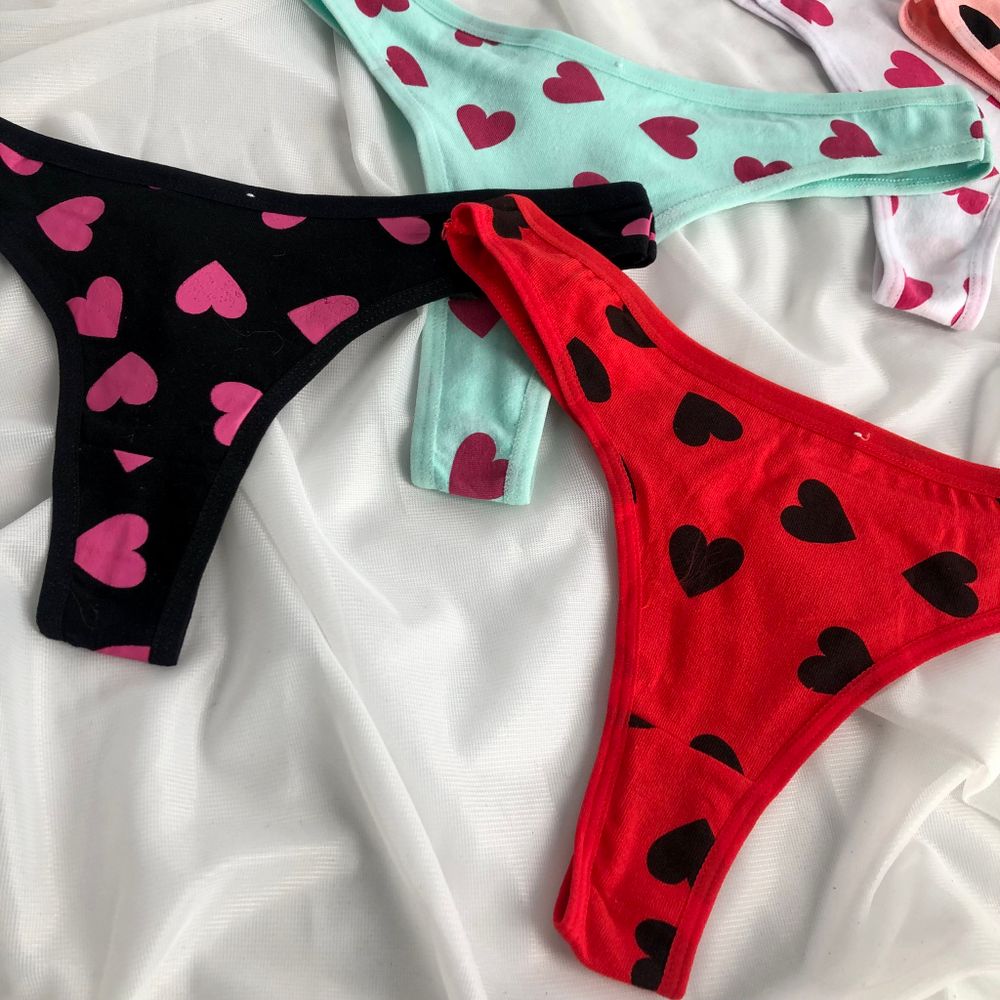 Стрінги з сердечками