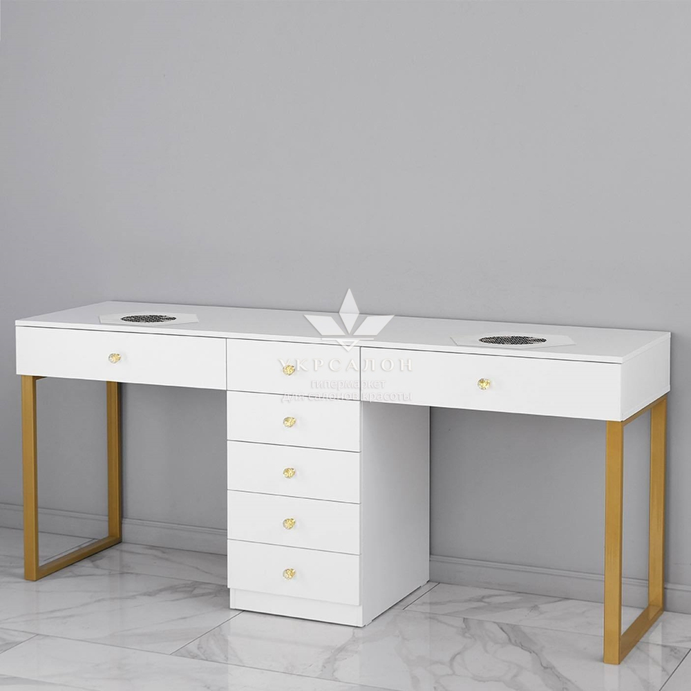 Манікюрний стіл Celine