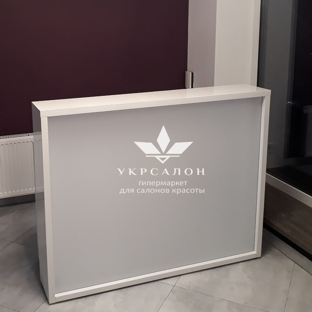 Ресепшн Nemo с подсветкой