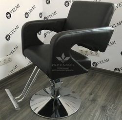 Перукарське крісло Tori