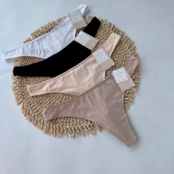 Базові гладенькі стрінги