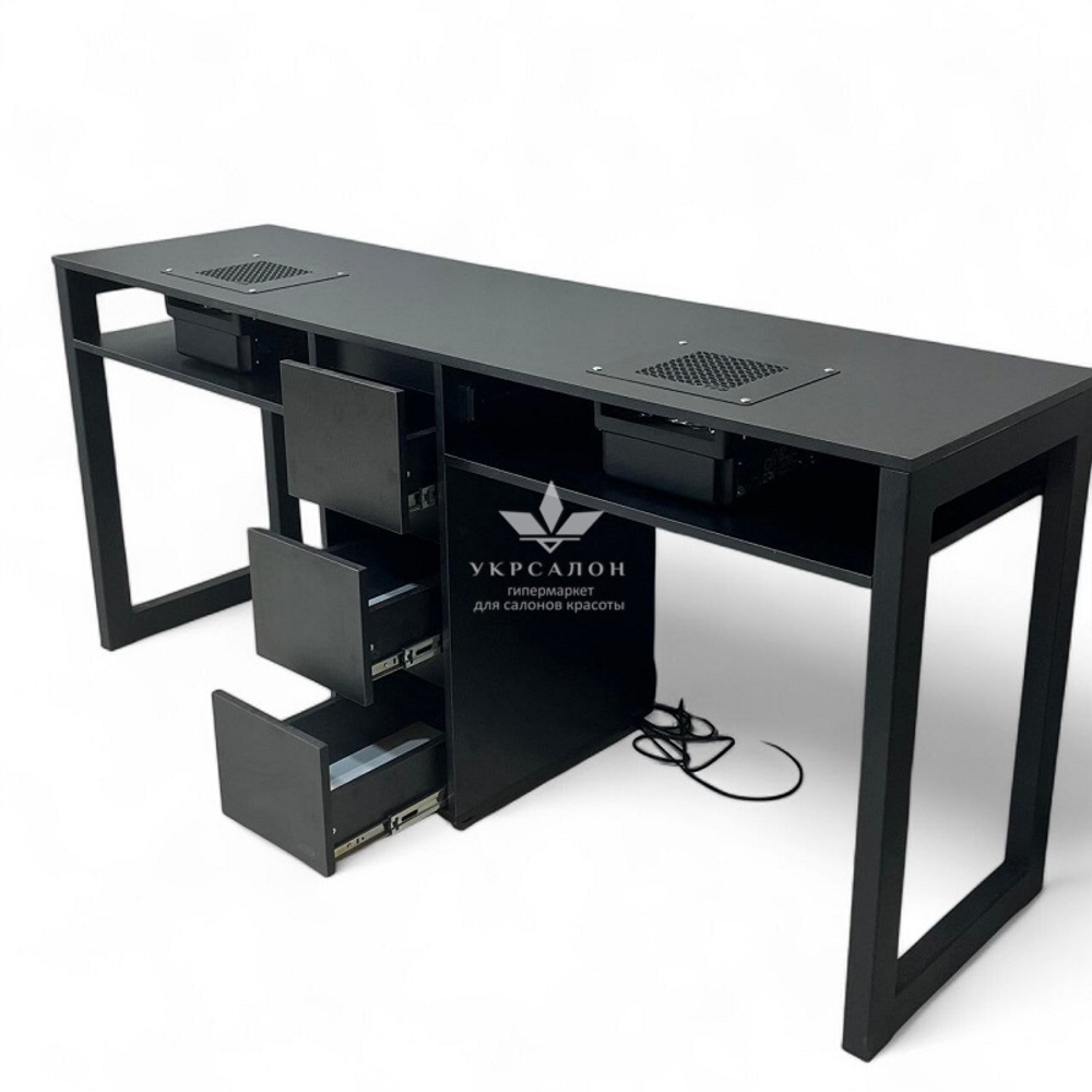 Маникюрный стол Arina