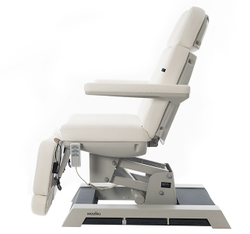 Крісло педикюрно-косметологічне Cubo