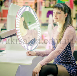 Дзеркало Livia з підсвічуванням