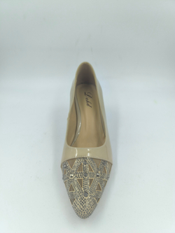 Женские туфли на каблуке из искусственной кожи с декоративным носком/размер 35-40