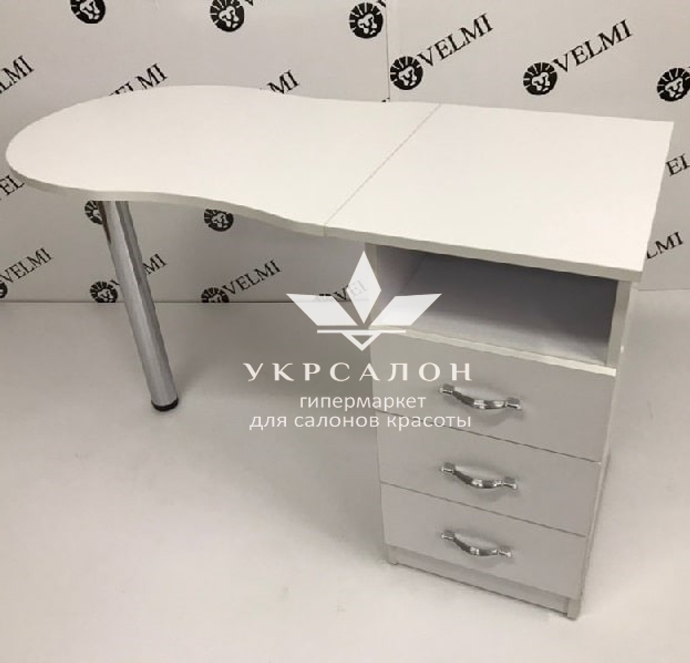 Манікюрний стіл Studio compact