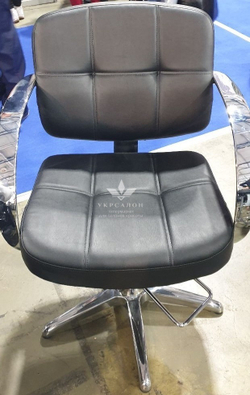 Парикмахерское кресло Livian