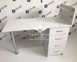 Маникюрный стол Profi