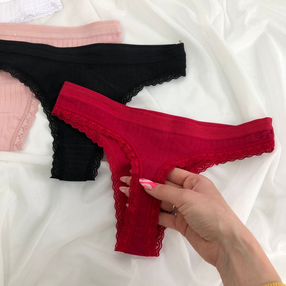 Стрінги в рубчик на широкій резинці