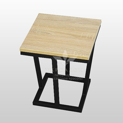 Столик для клієнтів 047