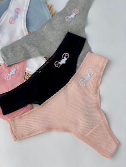 Стрінги з нашивкою