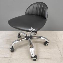 Стульчик для педикюра Rior