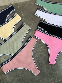 Стрінги в рубчик