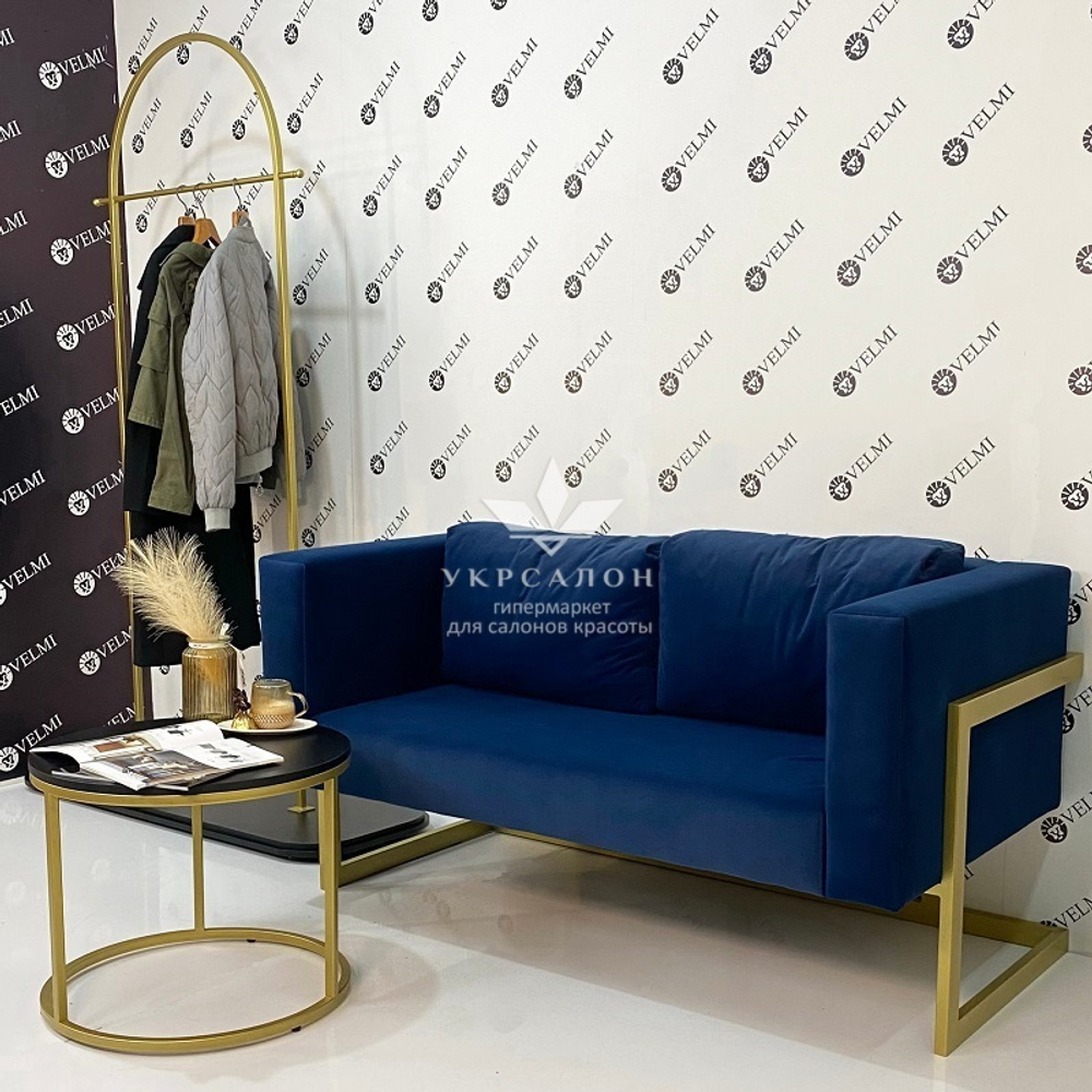 Столик для клієнтів 5002