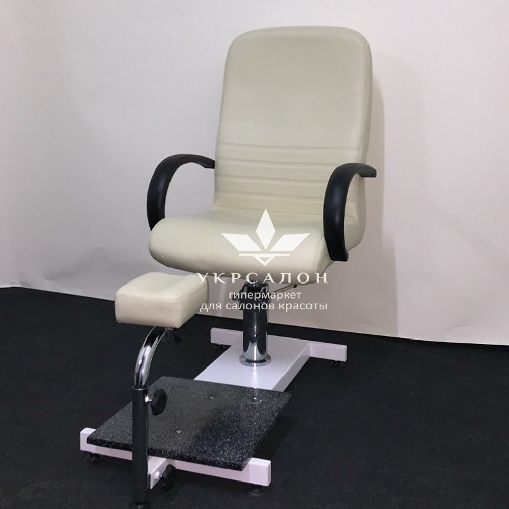Педикюрное кресло 100-6820