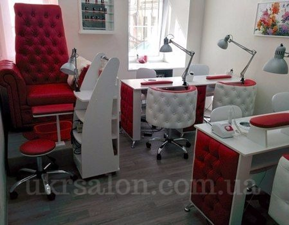 Педикюрное крісло трон queen