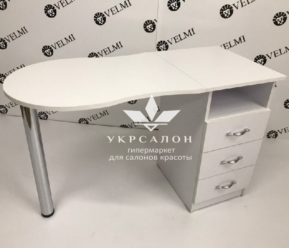 Манікюрний стіл Studio compact