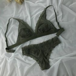 Комплект з нашивкою