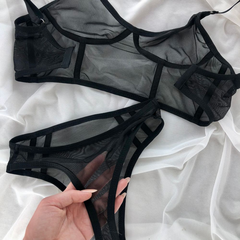 Прозорий комплект з імітацією корсета