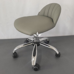 Стульчик для педикюра Rior