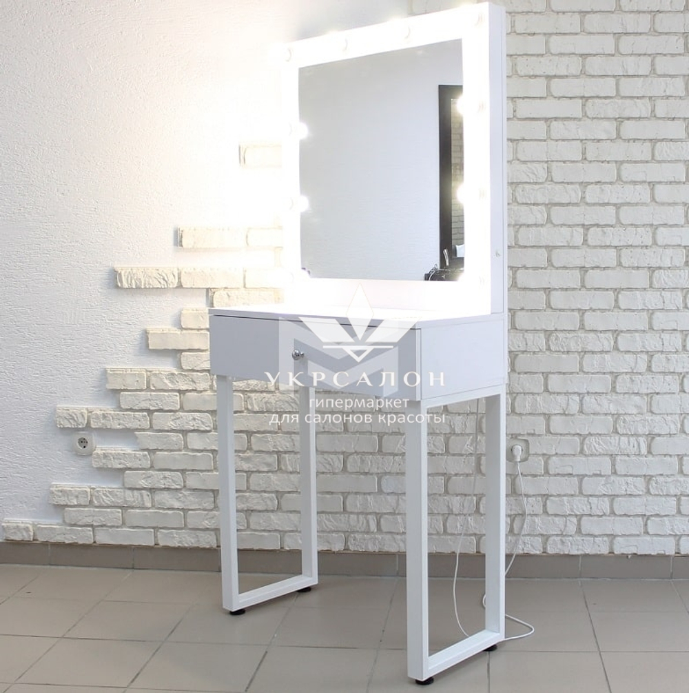 Рабочее место парикмахера-визажиста Alita