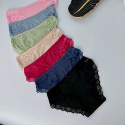 Сліпи з мереживом по окантовці