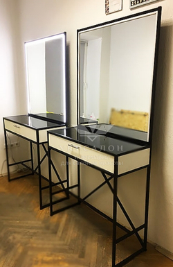 Рабочее место с подсветкой 004