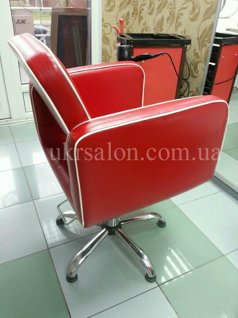 Крісло клієнта JUSTINE