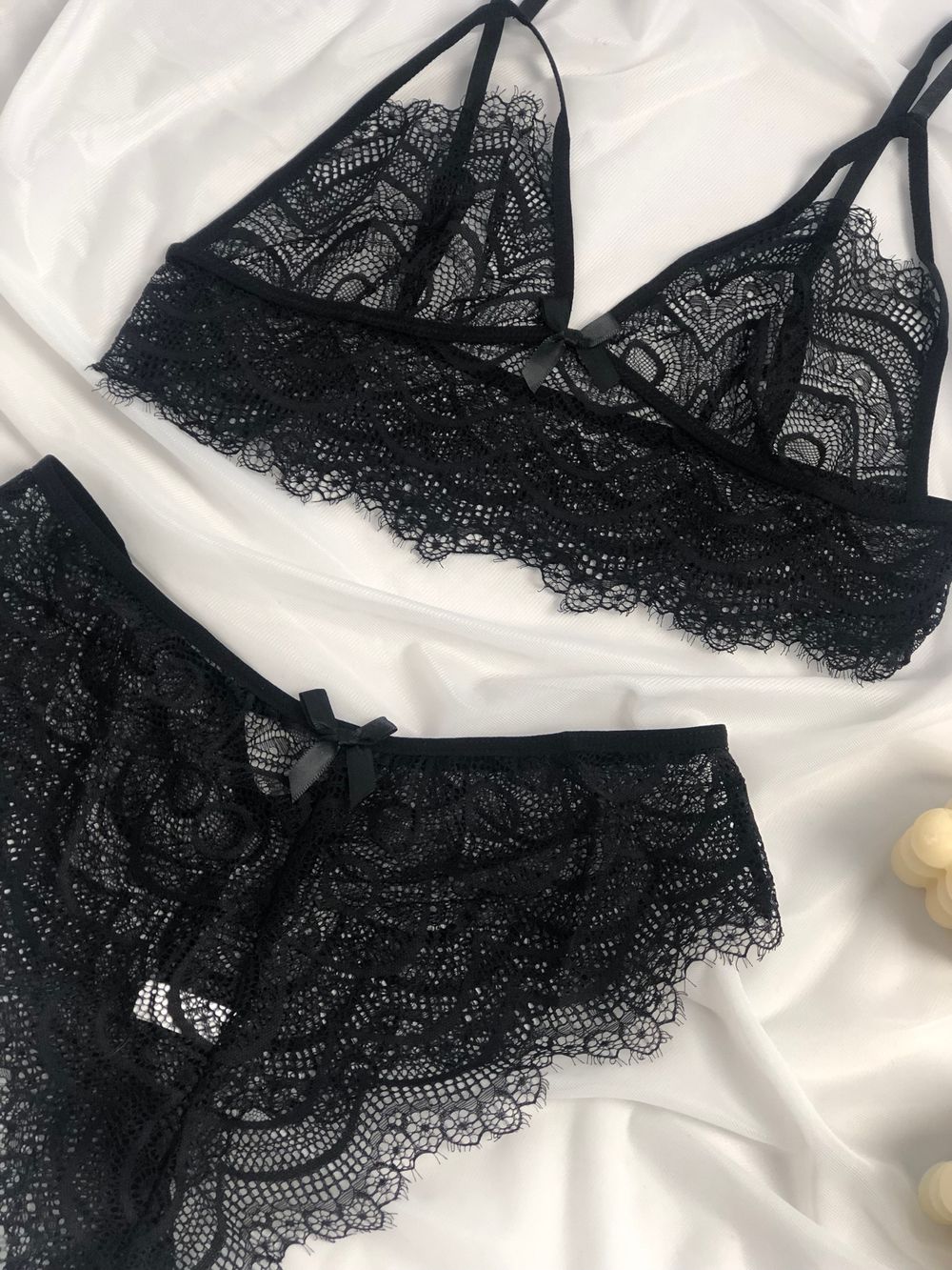 Мереживна білизна