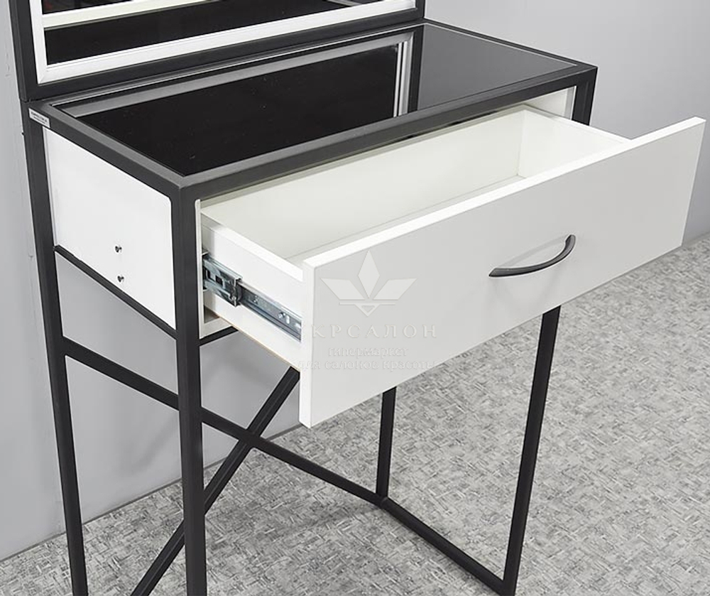 Рабочее место с подсветкой 004