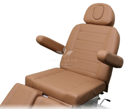 Педикюрно-косметологічне крісло 3706 (з 1 мотором)