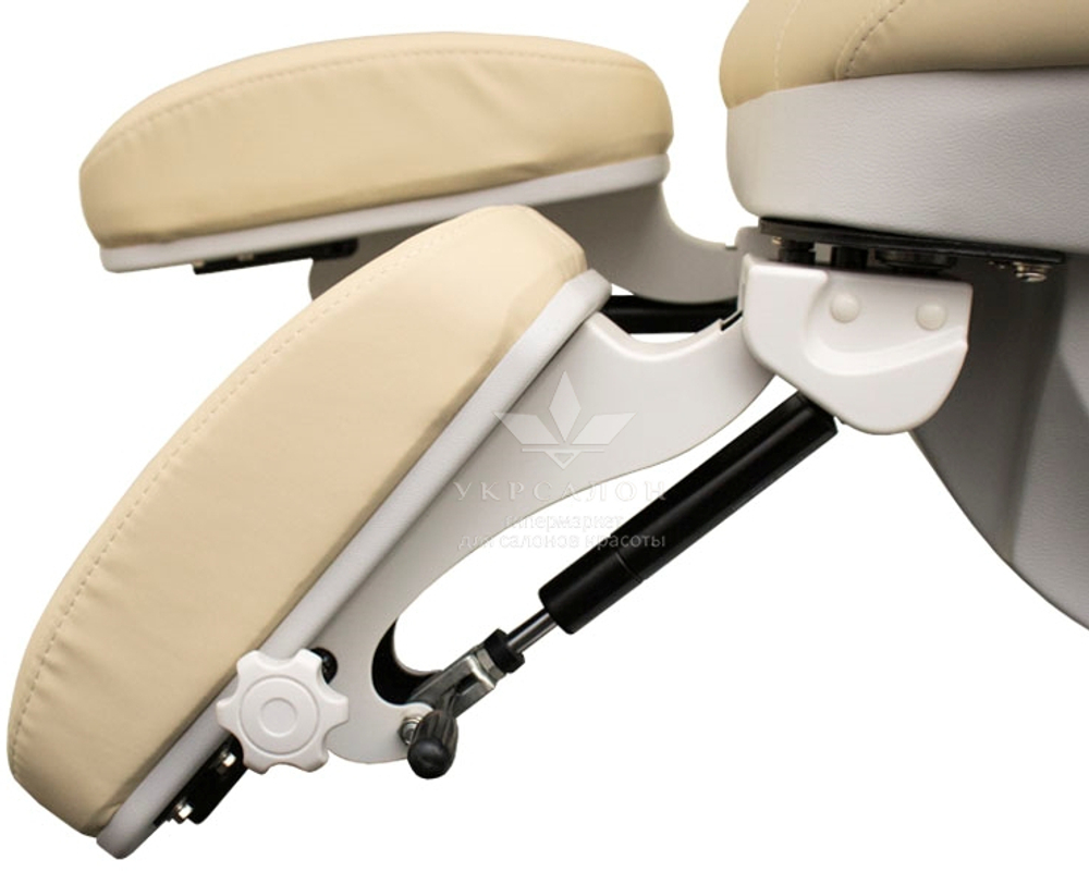 Педикюрно-косметологическое кресло 3872-3М