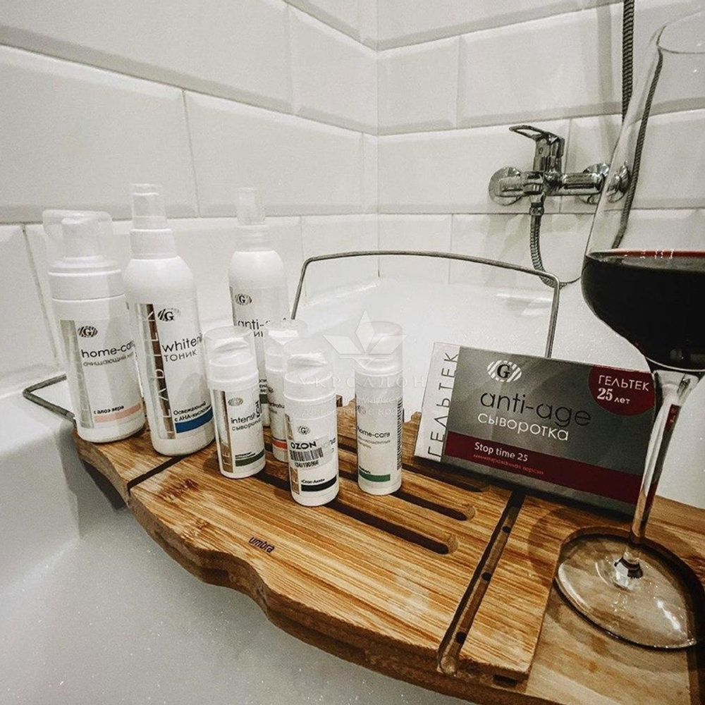 Освіжаючий тонік для обличчя з АНА-кислотами Гельтек