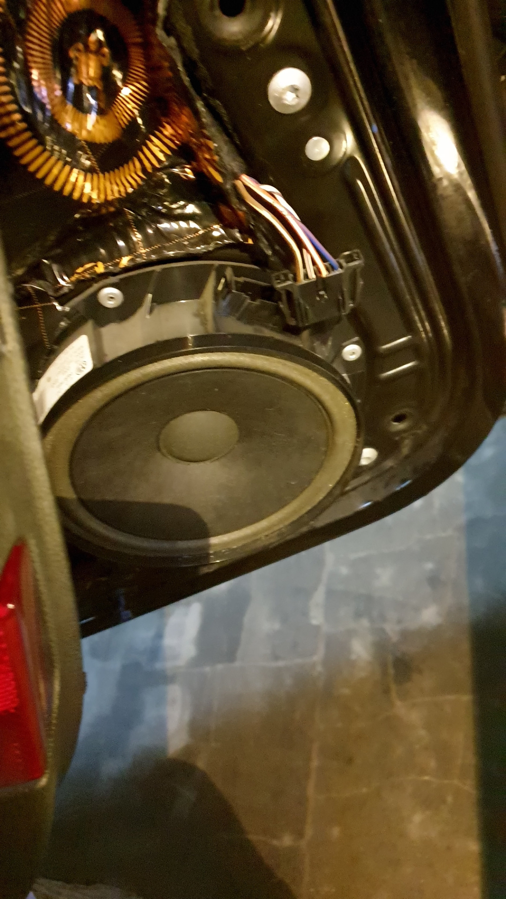 Komplet Zvučnika za Volkswagen Passat B5,B6,B7,B8