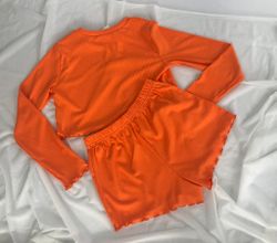 Піжама в рубчик