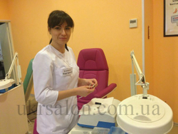 Педикюрно-косметологическое кресло FUT-PROFI-1