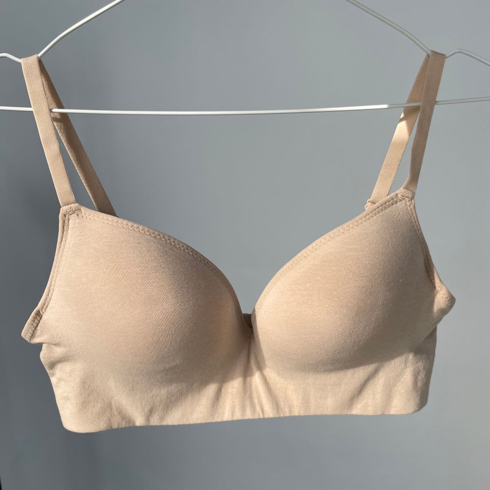 гладенький топ-бюст